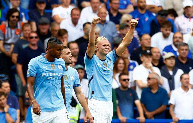 哈兰德连续十场比赛得分超过势不可挡，勇士挑战极限！